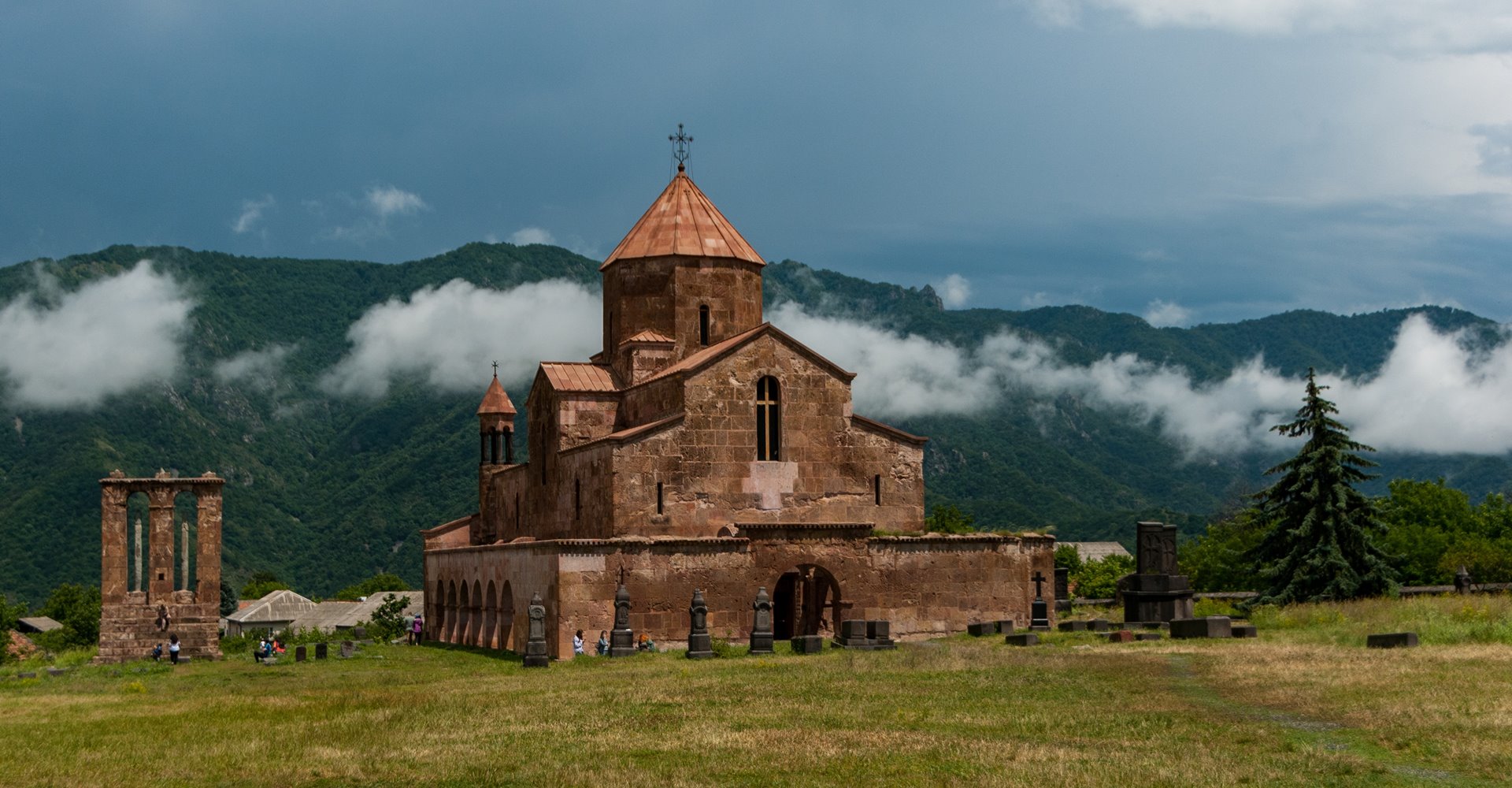 Воскепар храм Армения