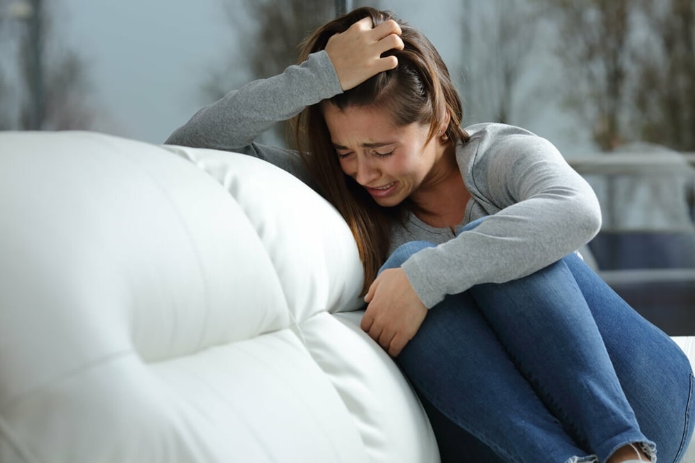 19 опасных симптомов одиночества (даже если рядом с вами кто-то есть)